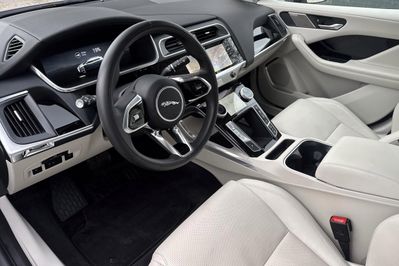 Jaguar I-Pace EV400 AWD HSE