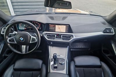 BMW Seria 3 320d M Sport aut