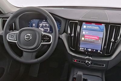 Volvo XC60 B5 B AWD Ultra Dark