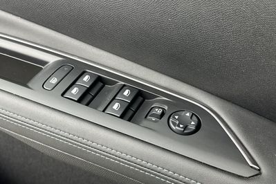 Peugeot 3008 Allure Pack 1.6 Hybrid e-EAT8
