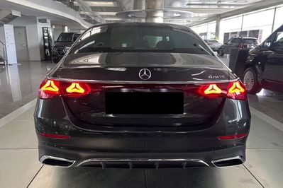 Mercedes E Klasa 220 d 4-Matic AMG