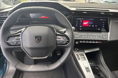 Peugeot 408 Allure 1.2 PureTech mHEV e-DSC6