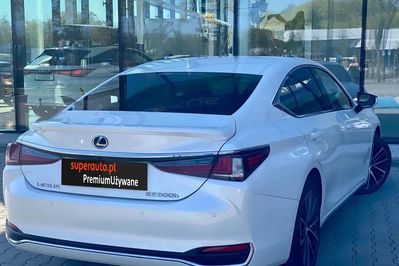 Lexus ES 300h Business Edition