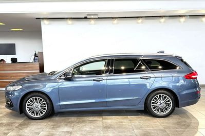 Ford Mondeo 2.0 Hybrid Titanium