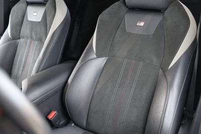 Toyota C-HR 2.0 Hybrid Gr Sport