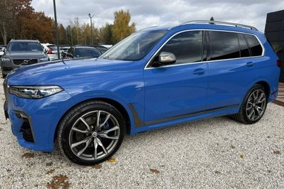 BMW X7 M50i