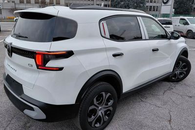 Citroen C3 Aircross Plus 1.2 Turbo