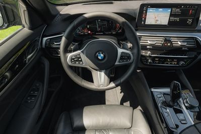 BMW Seria 5 540i xDrive mHEV sport-aut
