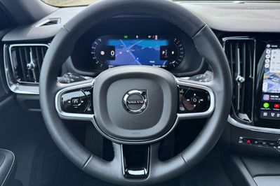 Volvo V60 B4 B Plus Dark