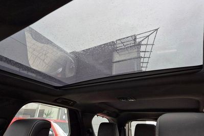 Land Rover Discovery P300 Dynamic SE