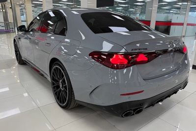 Mercedes E Klasa AMG 53  4Matic+ Hybrid
