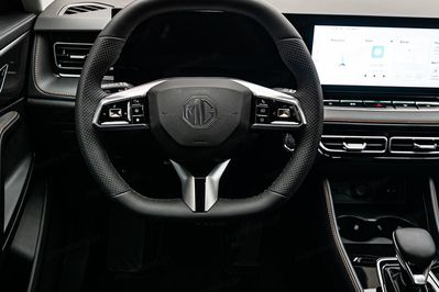 MG HS 1.5T HEV+ Exclusive aut