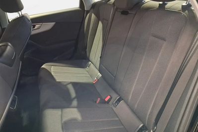 Audi A4 35 TFSI mHEV S tronic