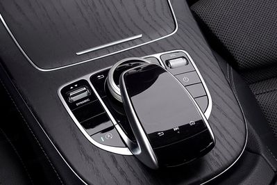 Mercedes E Klasa 220 d 4MATIC