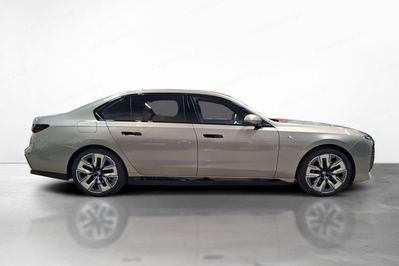 BMW Seria 7 750e PHEV xDrive