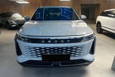 Omoda 9 1.5 Super Hybrid Exclusive AWD