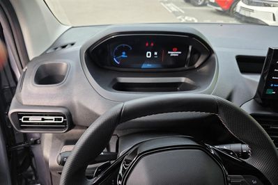 Peugeot Partner Van L1H1 EAT8