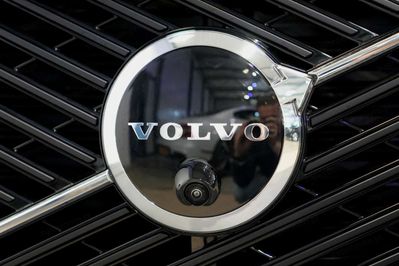 Volvo XC60 B5 AWD Ultra Dark