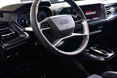 Audi Q4 e-tron 45 quattro S Line Sportback