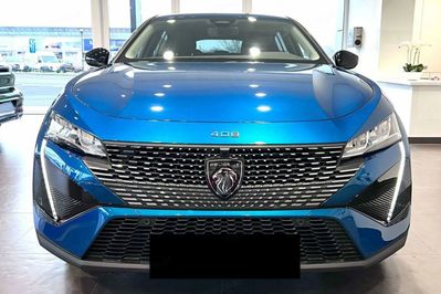 Peugeot 408 Allure e-DCS 1.2 mHEV