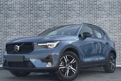 Volvo XC40 B3 Plus Dark