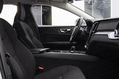 Volvo V60 B4 D Momentum Pro