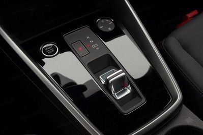 Audi A3 35 TFSI mHEV S tronic