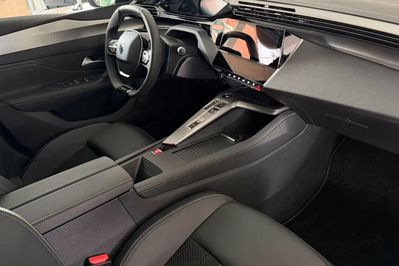 Peugeot 408 GT S&S e-DCS6 1.2 PureTech mHEV