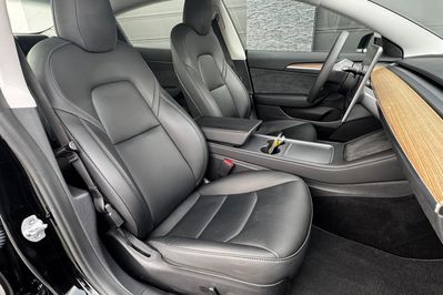 Tesla Model 3 Dual Motor AWD