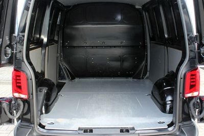 Volkswagen Transporter TDI L1H1 aut
