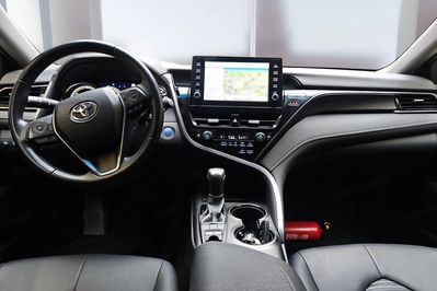 Toyota Camry 2.5 Hybrid Prestige