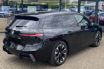 BMW iX xDrive60