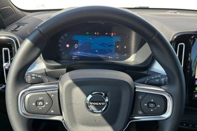 Volvo XC40 B3 Plus Dark