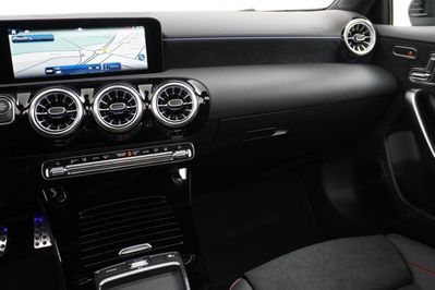 Mercedes Klasa A 220 4-Matic AMG Line