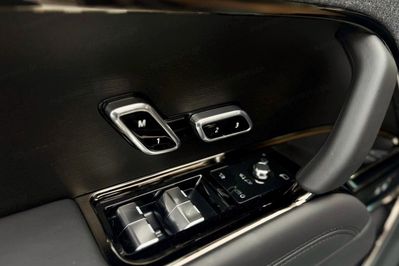 Land Rover Range Rover Sport D300 Dynamic SE