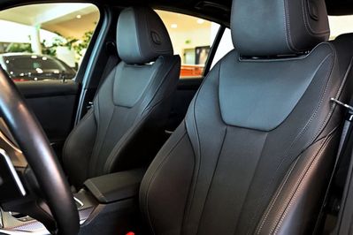 BMW Seria 3 318i M Sport aut