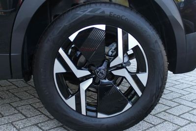 Peugeot 2008 Allure e-DCS 1.2 mHEV