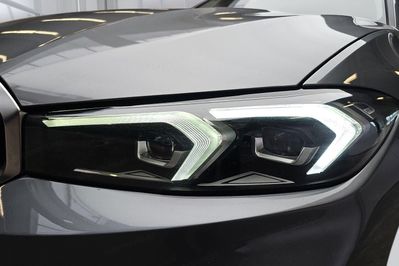 BMW Seria 3 330i xDrive sport-aut