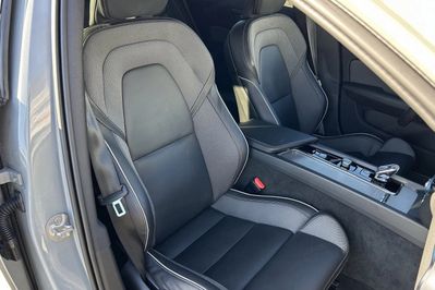 Volvo V60 B4 D Plus Dark