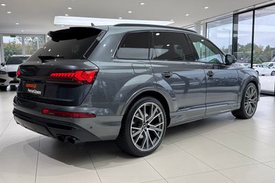 Audi Q7 SQ7 TFSI quattro