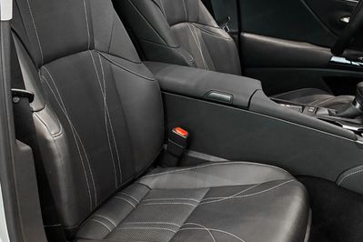 Lexus ES 300h Omotenashi