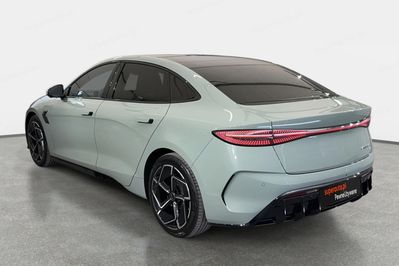 BYD Seal AWD