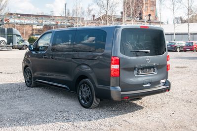 Opel Zafira Life Extra Long L2H1 Business AT8