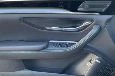BYD Seal U DM-i  Design AWD