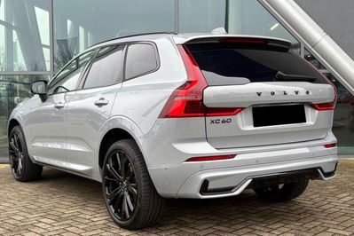 Volvo XC60 B5 AWD Ultra Black Edition