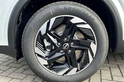 Nissan Qashqai N-Connecta Xtronic 1.3 DIG-T mHEV