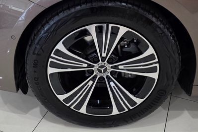 Mercedes Klasa E 220 d Avantgarde