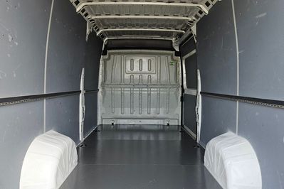Peugeot Boxer L4H2