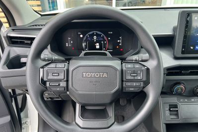 Toyota HiLux mHEV Double Cab Live 4x4 aut