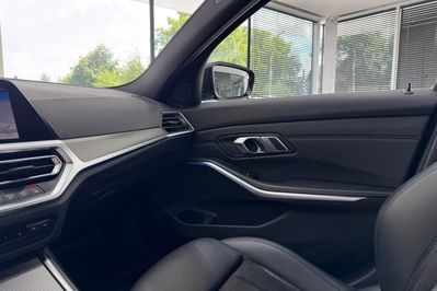 BMW Seria 3 Touring 330e xDrive M Sport